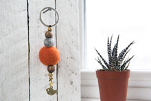 Load image into Gallery viewer, Diffuser Keychain

